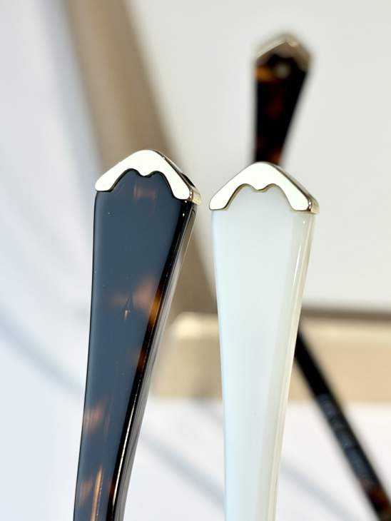 Picture of Cartier Sunglasses _SKUfw79683768fw